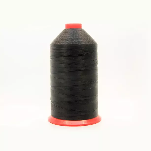 Fil à coudre multi-filaments 100 % polyester haute ténacité