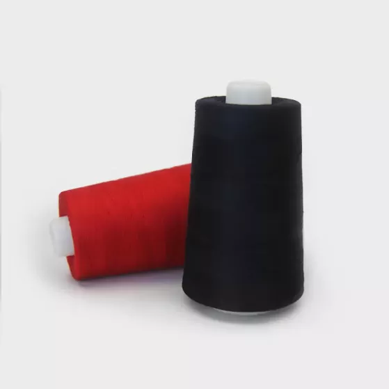 Fil ignifuge durable et ignifuge pour la broderie